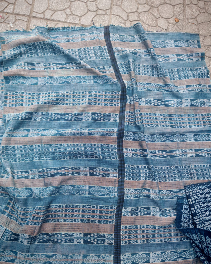 Indigo and brown corte for April