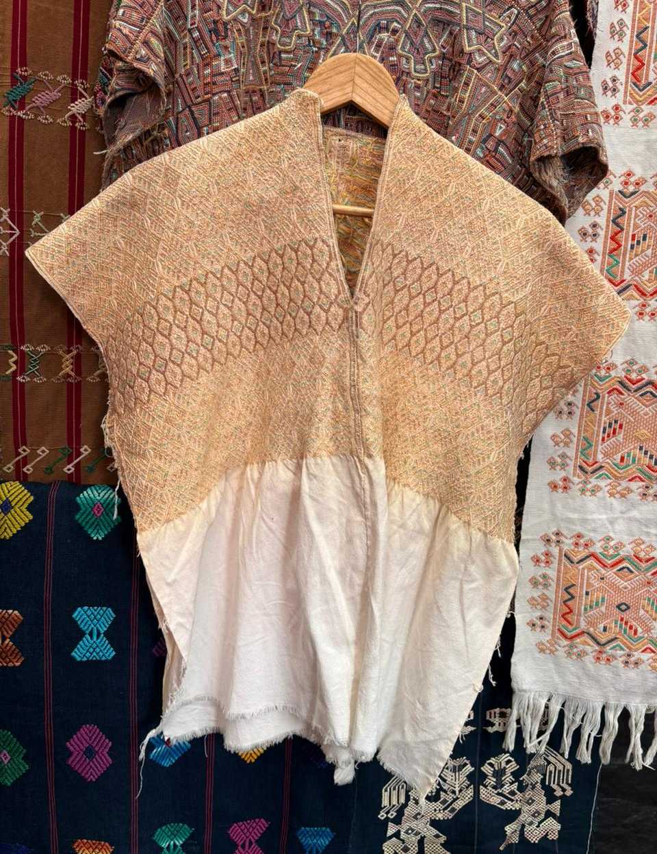 Biscuit Nahuala huipil #4-50