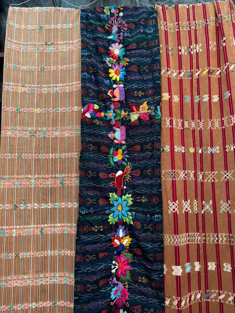 (Reserved for Sarah) Indigo Chichi corte with fabulous randa