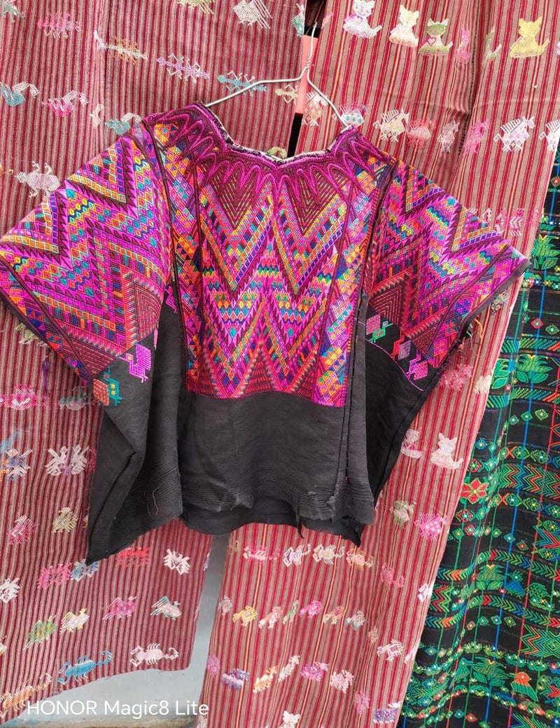 Berry geometric Chichicastenango huipil #6-10