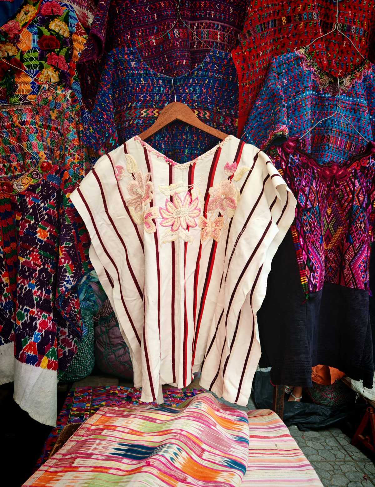 Ivory floral Santiago huipil #6-19
