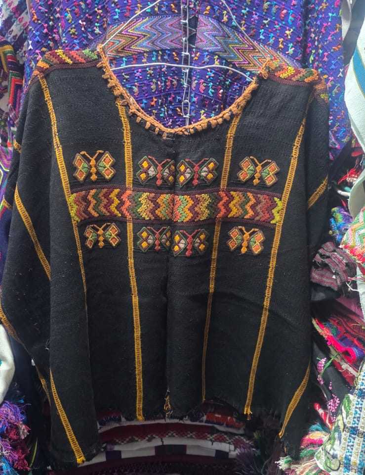 Huipil de Santa Catarina negro y dorado #2-58