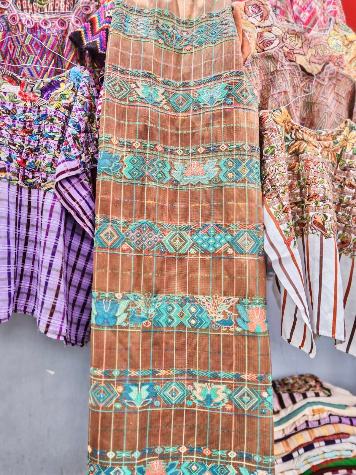 traditional guatemalan fabric