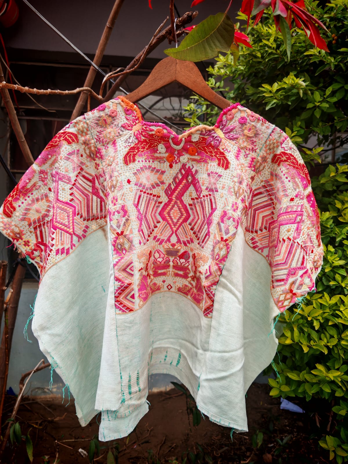 Huipil chichi rosa y blanco (reservado para Michelle)