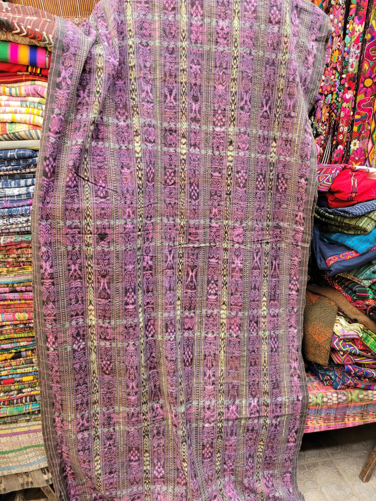 (Reserved for Andrea) Berry ikat Corte