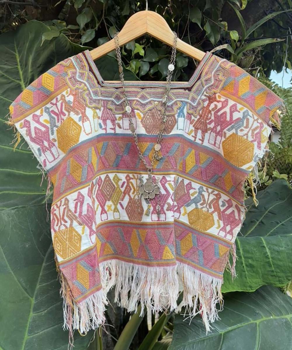 Huipil de Nebaj rosa y mostaza