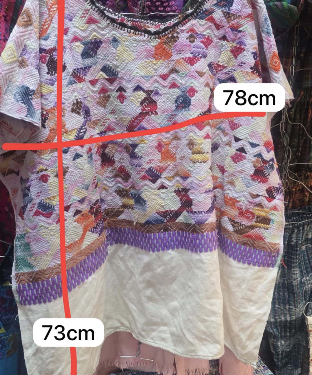 Huipil rosa y morado