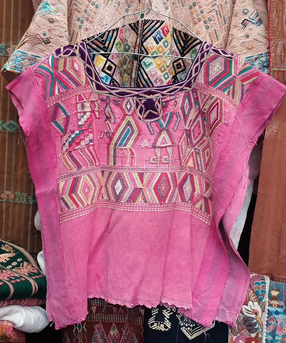 Nebaj huipil in hot pink