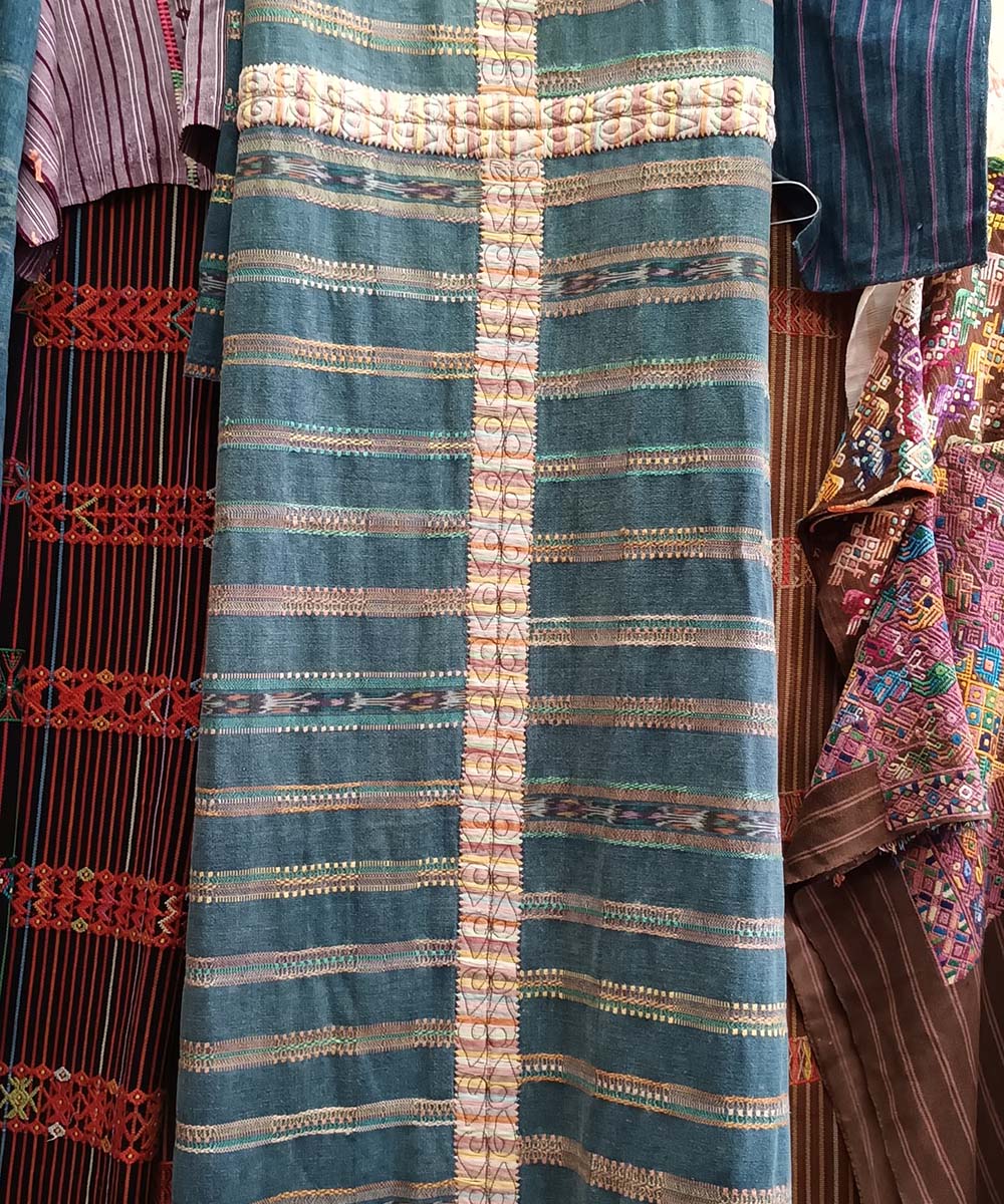 Indigo Chichi corte with pretty randa