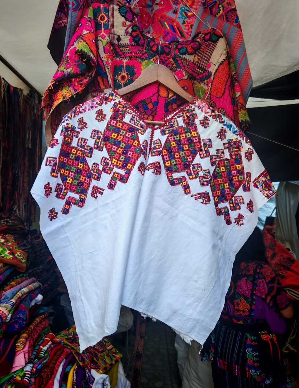 White with Largatos Nahuala huipil #5-13