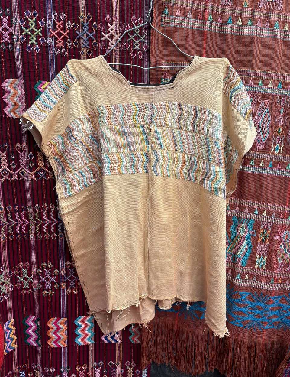 Biscuit Chajul huipil #5-392