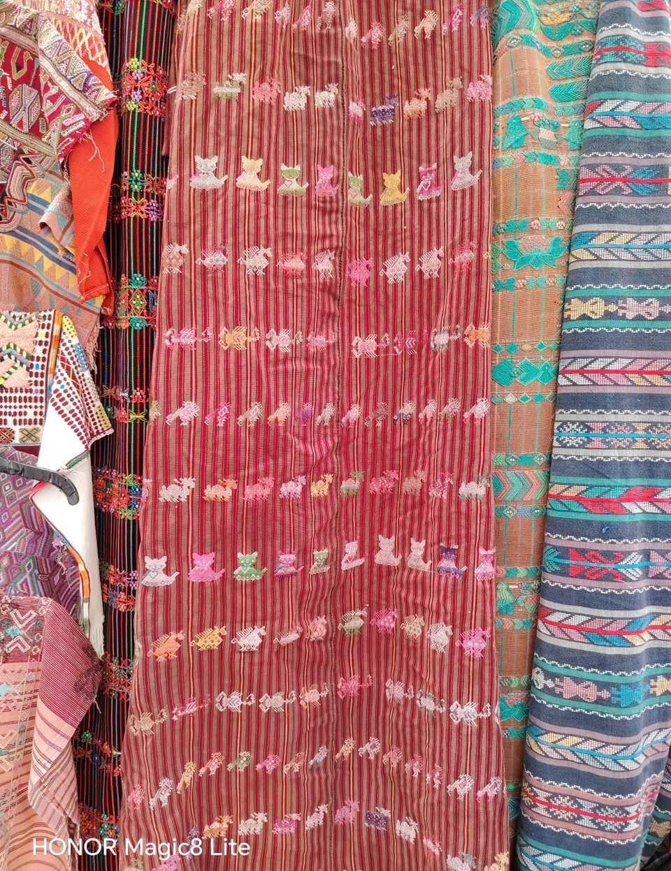 Red with animal motifs Colotenango corte #5-111