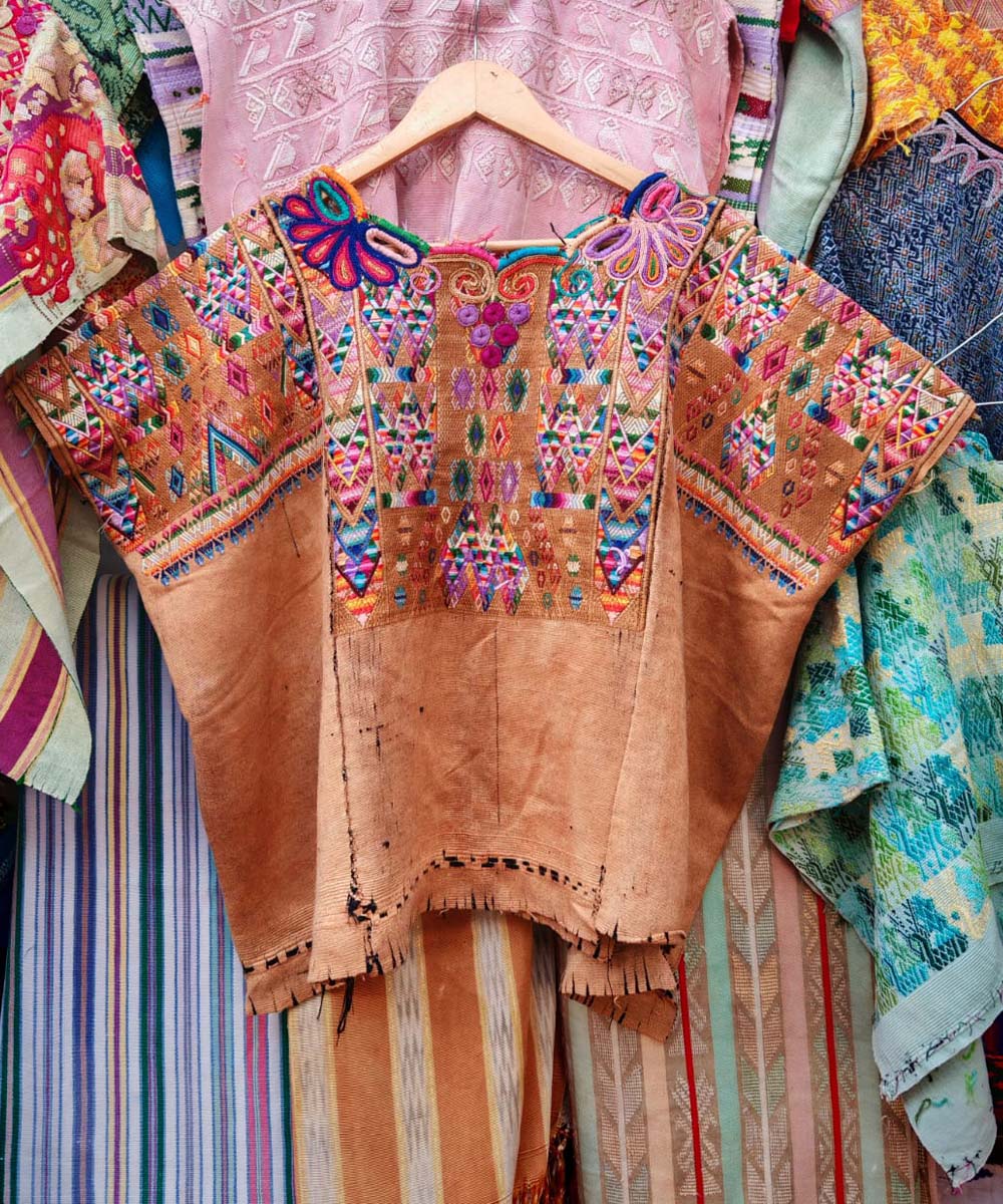 Chichi huipil in buff