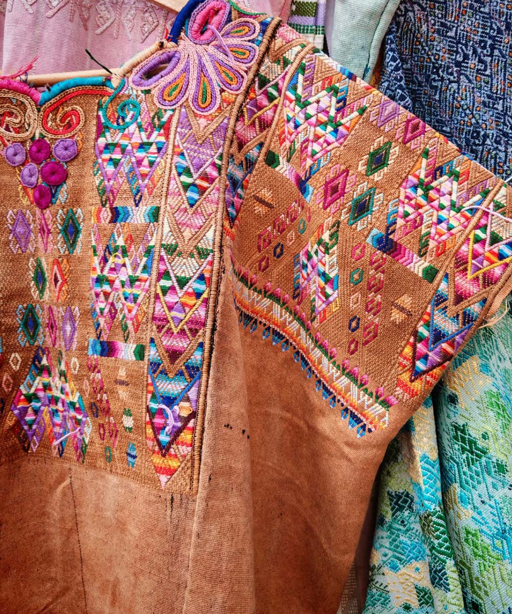 Chichi huipil in buff