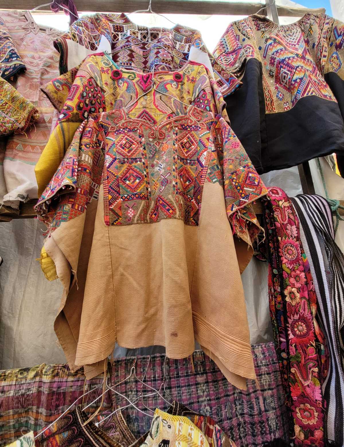 Cafe abstract Chichicastenango huipil #2-92