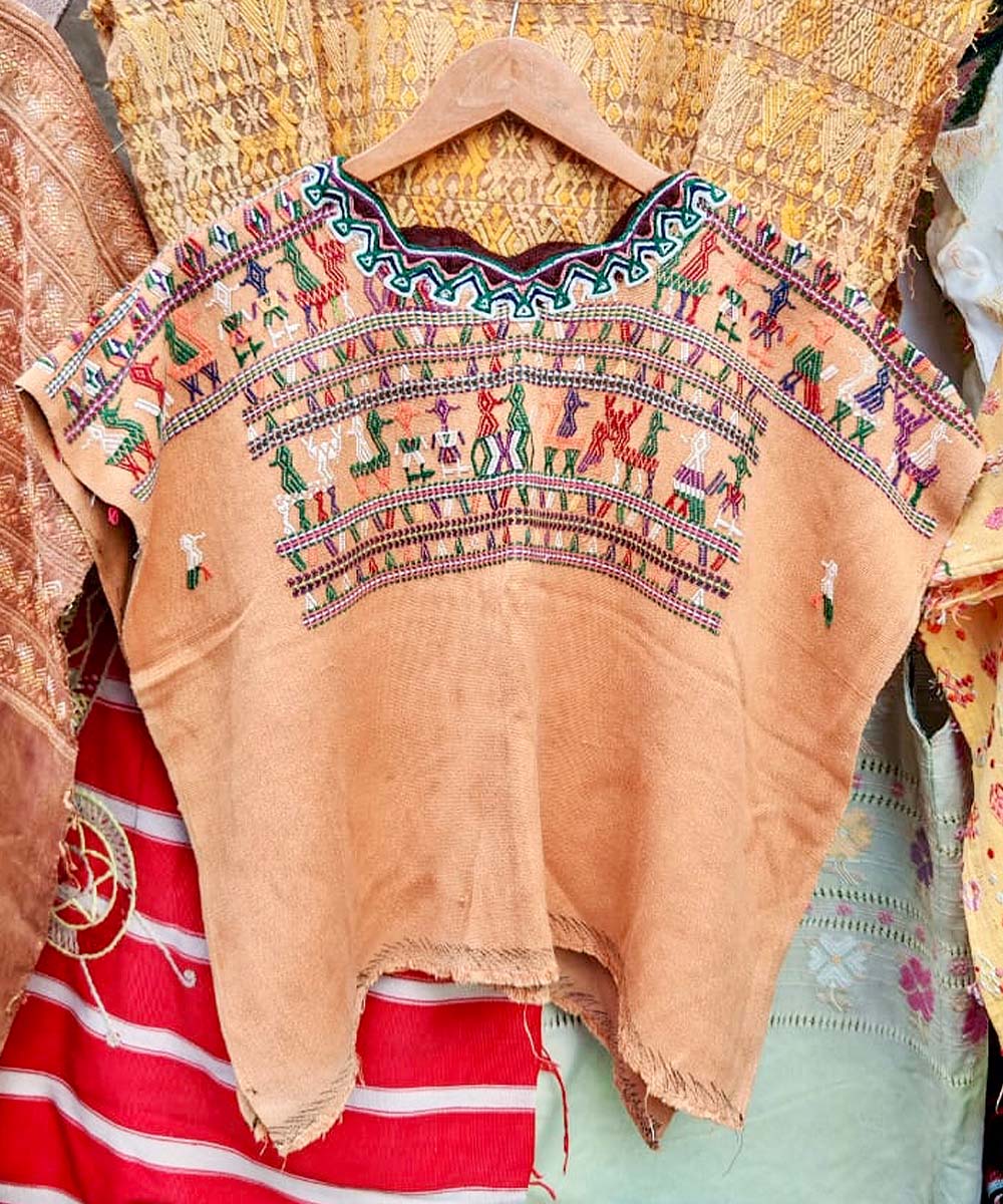 Nebaj huipil in biscuit