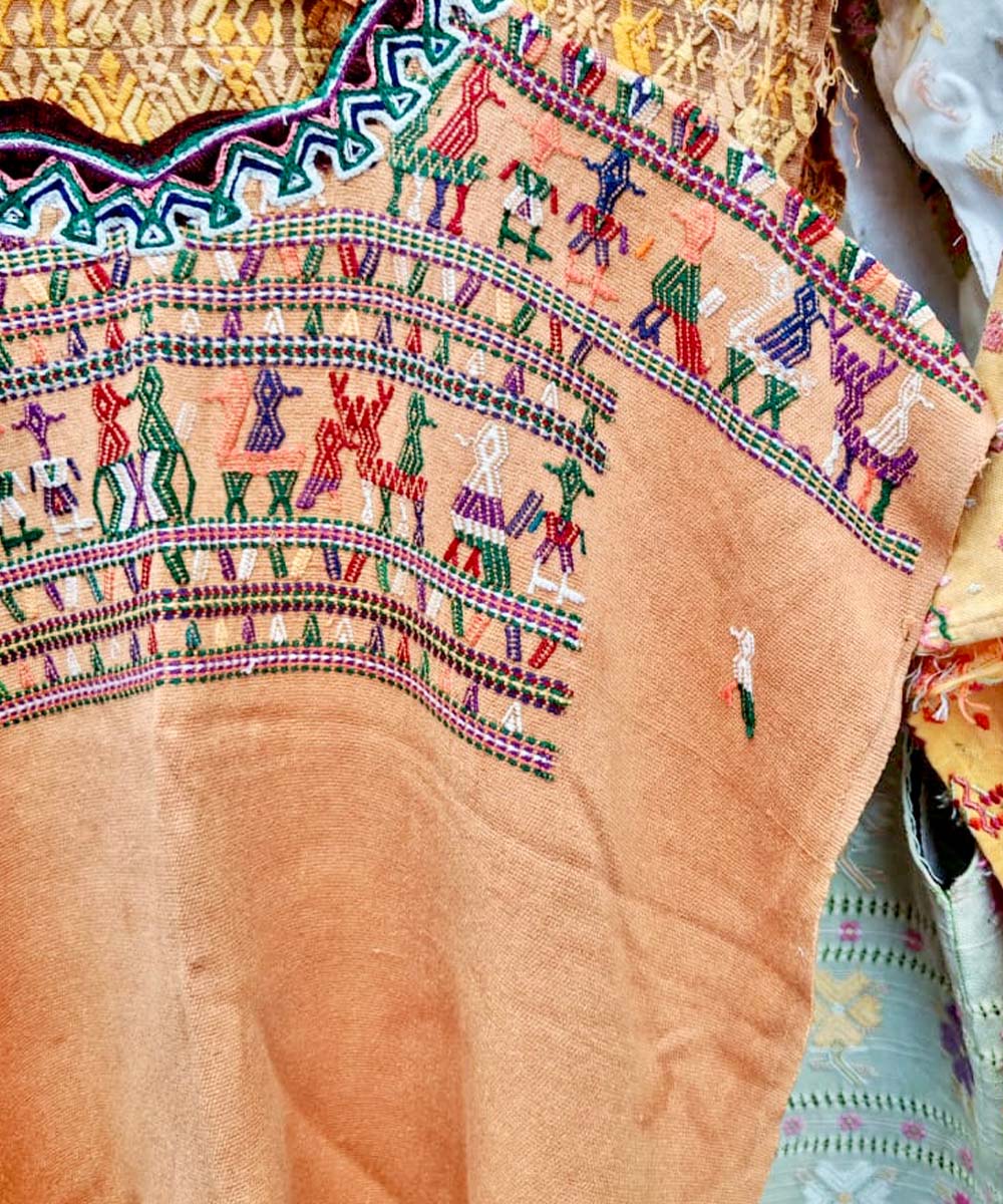 Nebaj huipil in biscuit