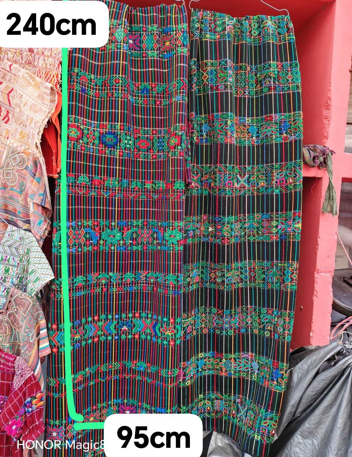 Red and green Aguacatan corte #4-11