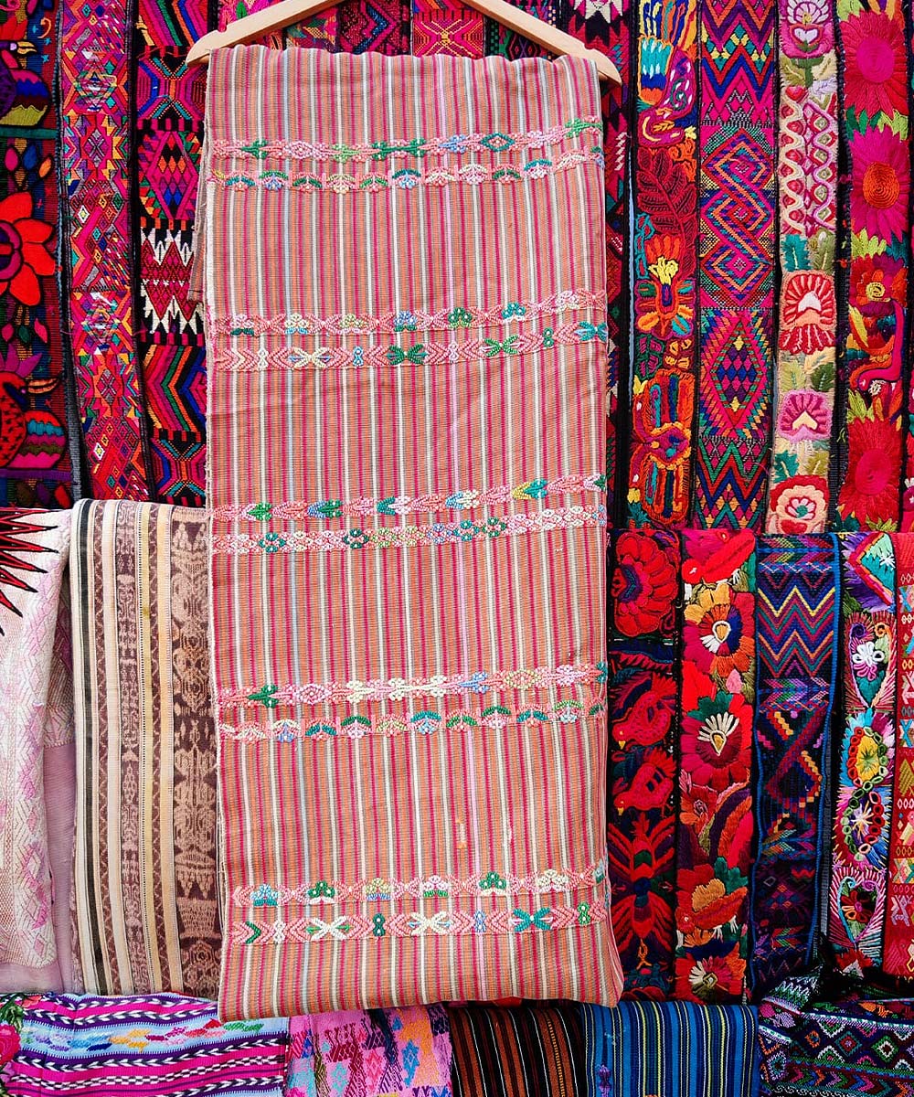 Guatemalan huipil - vintage textile