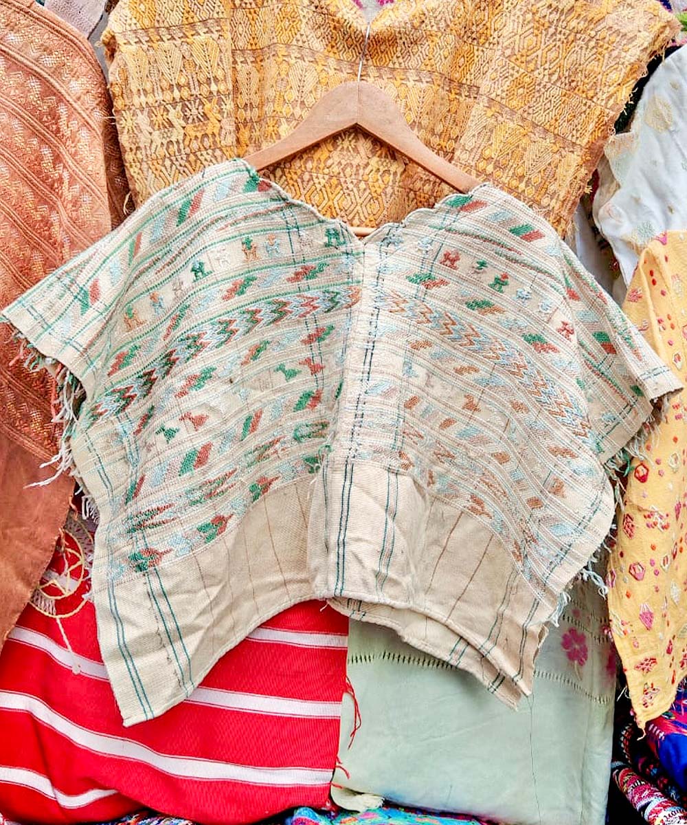 Pale Comalapa huipil