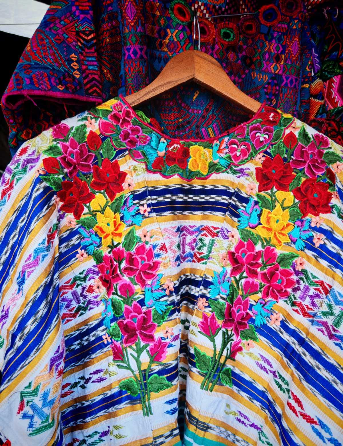 Colourful Xela huipil #1-62