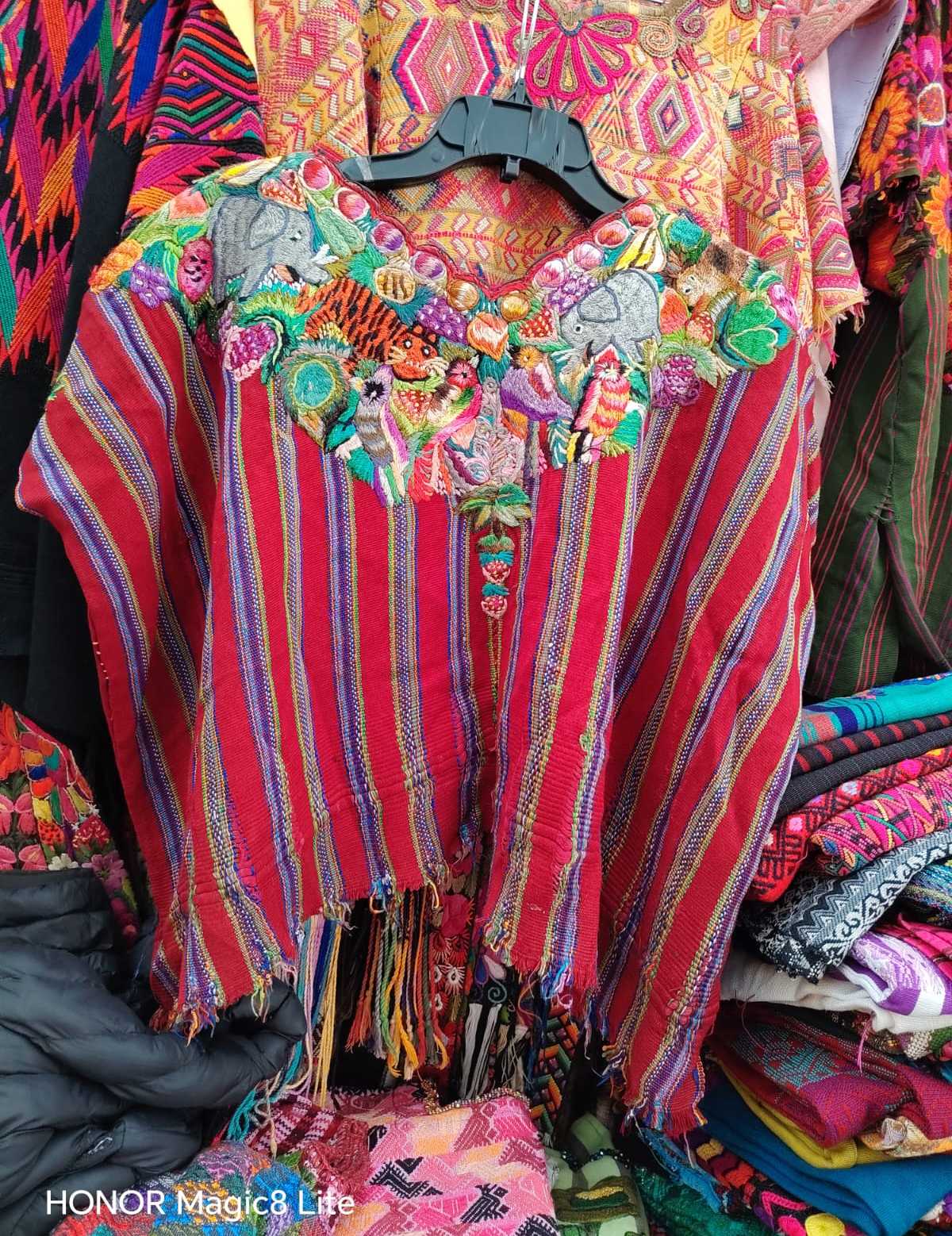 Birds and animals Patzun huipil #4-172