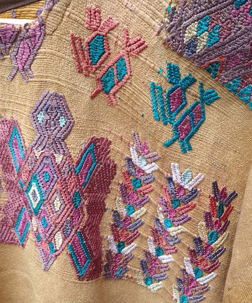 Guatemalan huipil - vintage textile