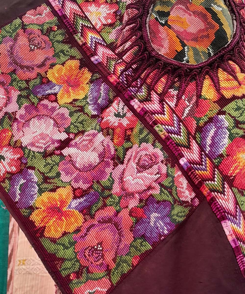 Guatemalan huipil - vintage textile