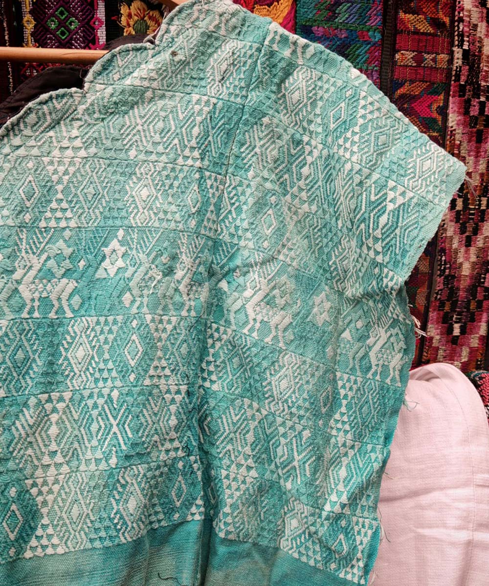 Guatemalan huipil - vintage textiles