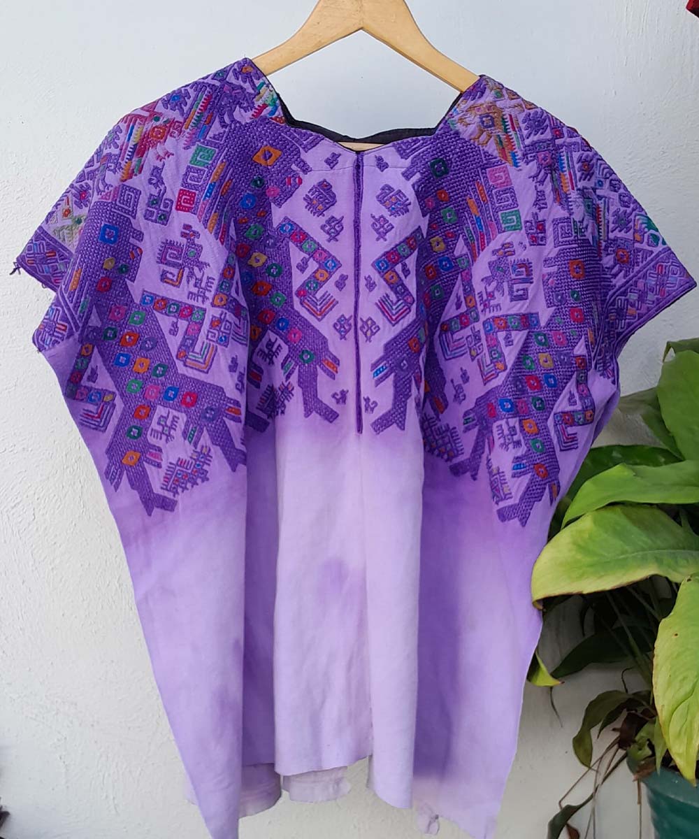 Guatemalan huipil - vintage textile