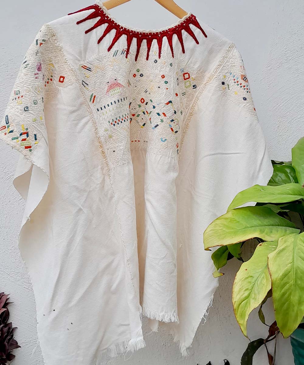 Embroidered Guatemalan huipil - vintage textile