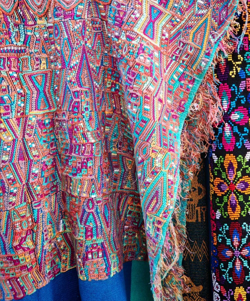 Guatemalan huipil - vintage textile