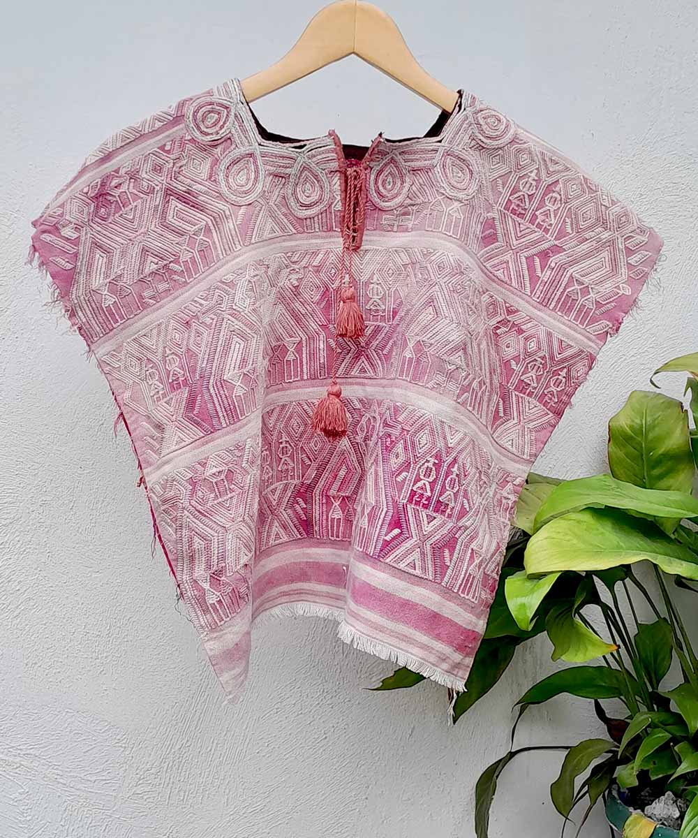 Guatemalan huipil - vintage textiles