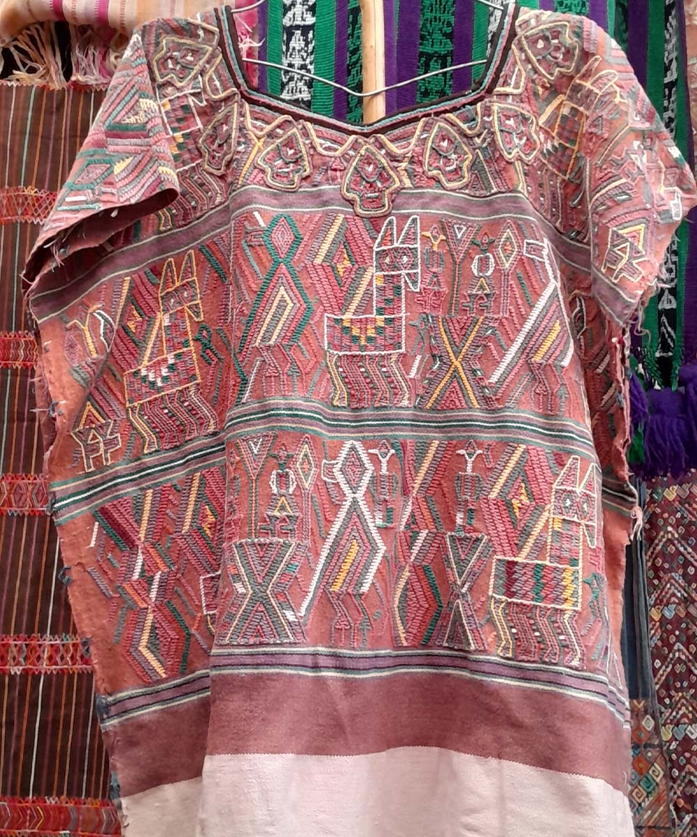 Guatemalan huipil - vintage textile