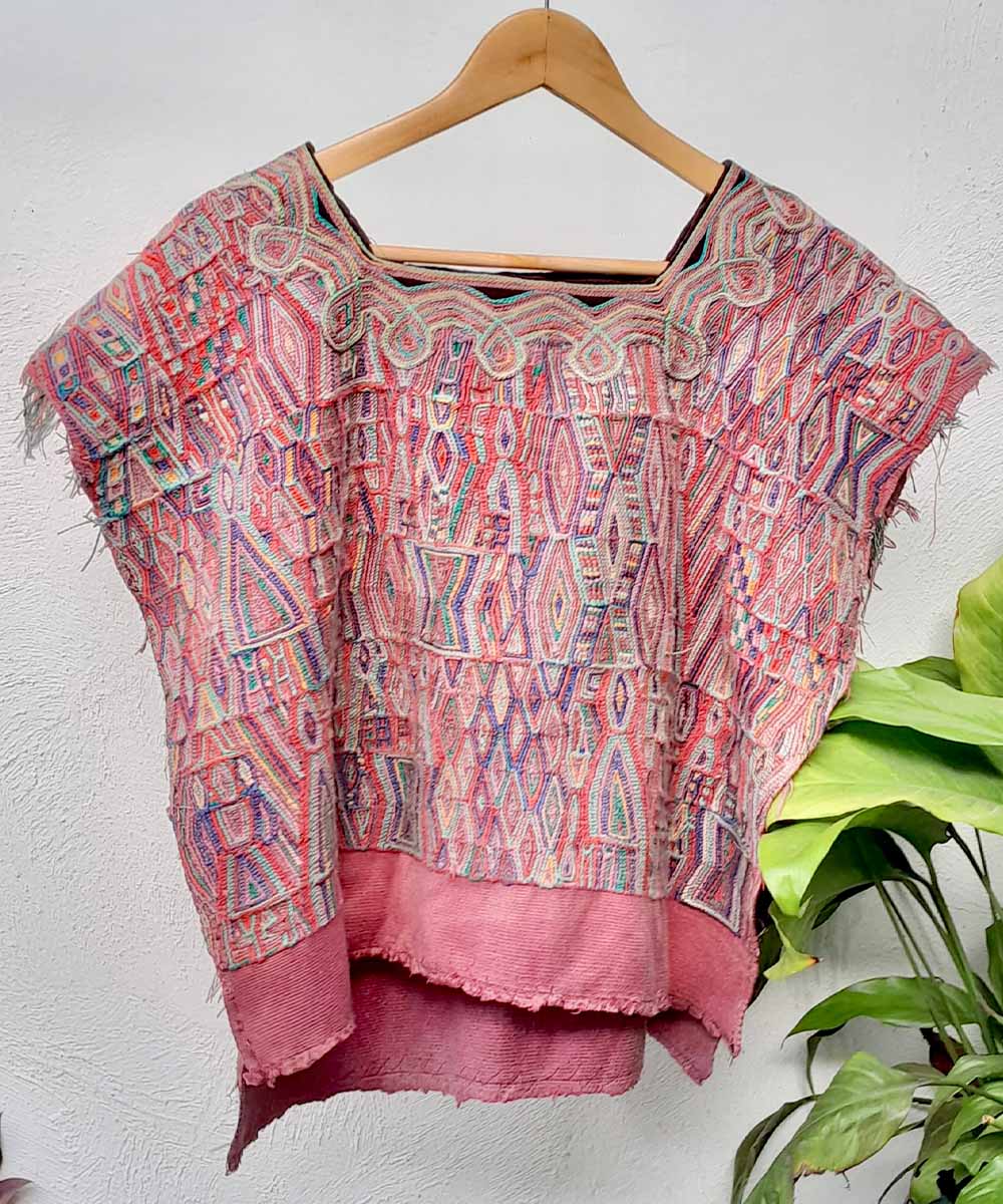 Guatemalan huipil - vintage textiles