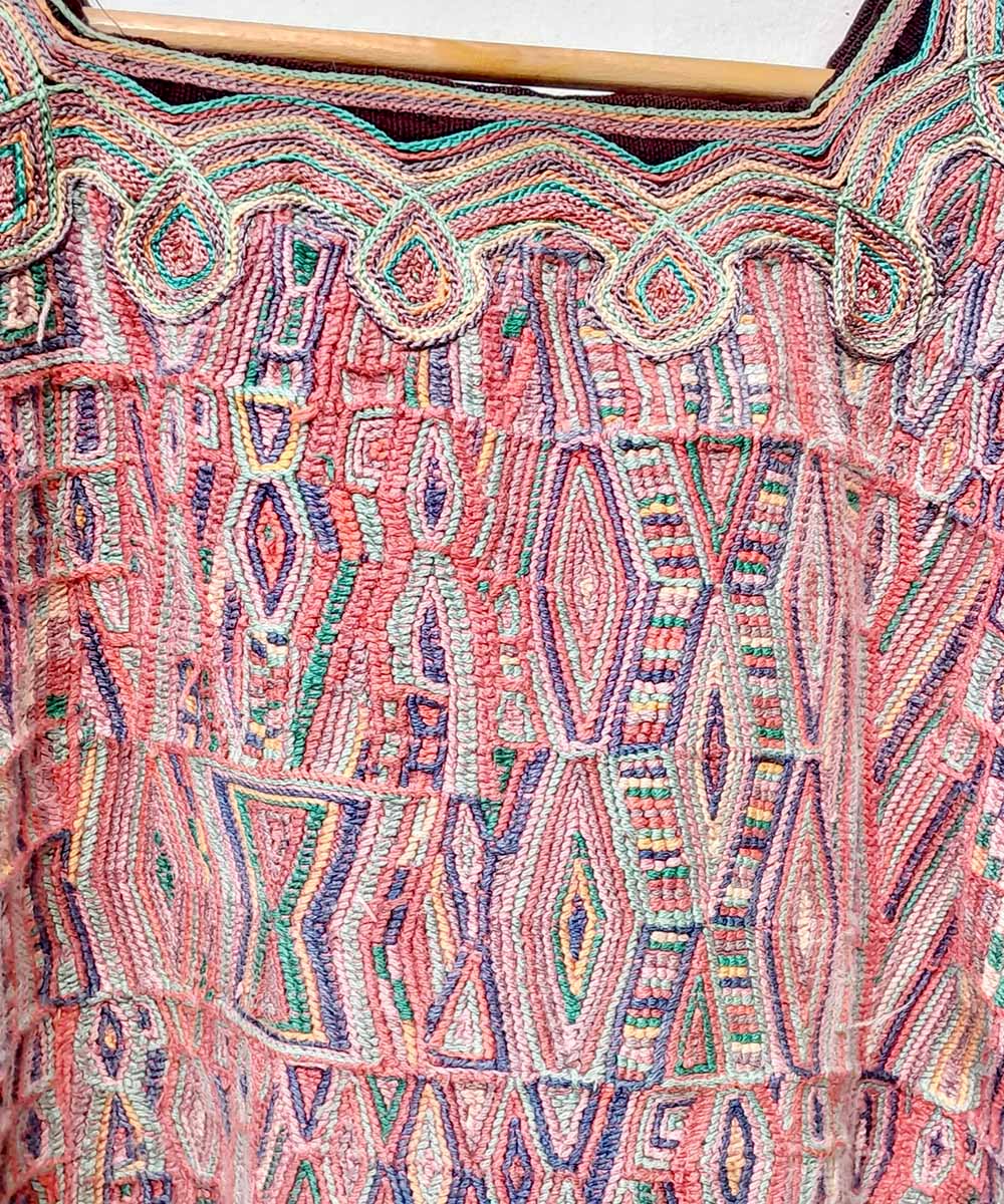 Guatemalan huipil - vintage textiles