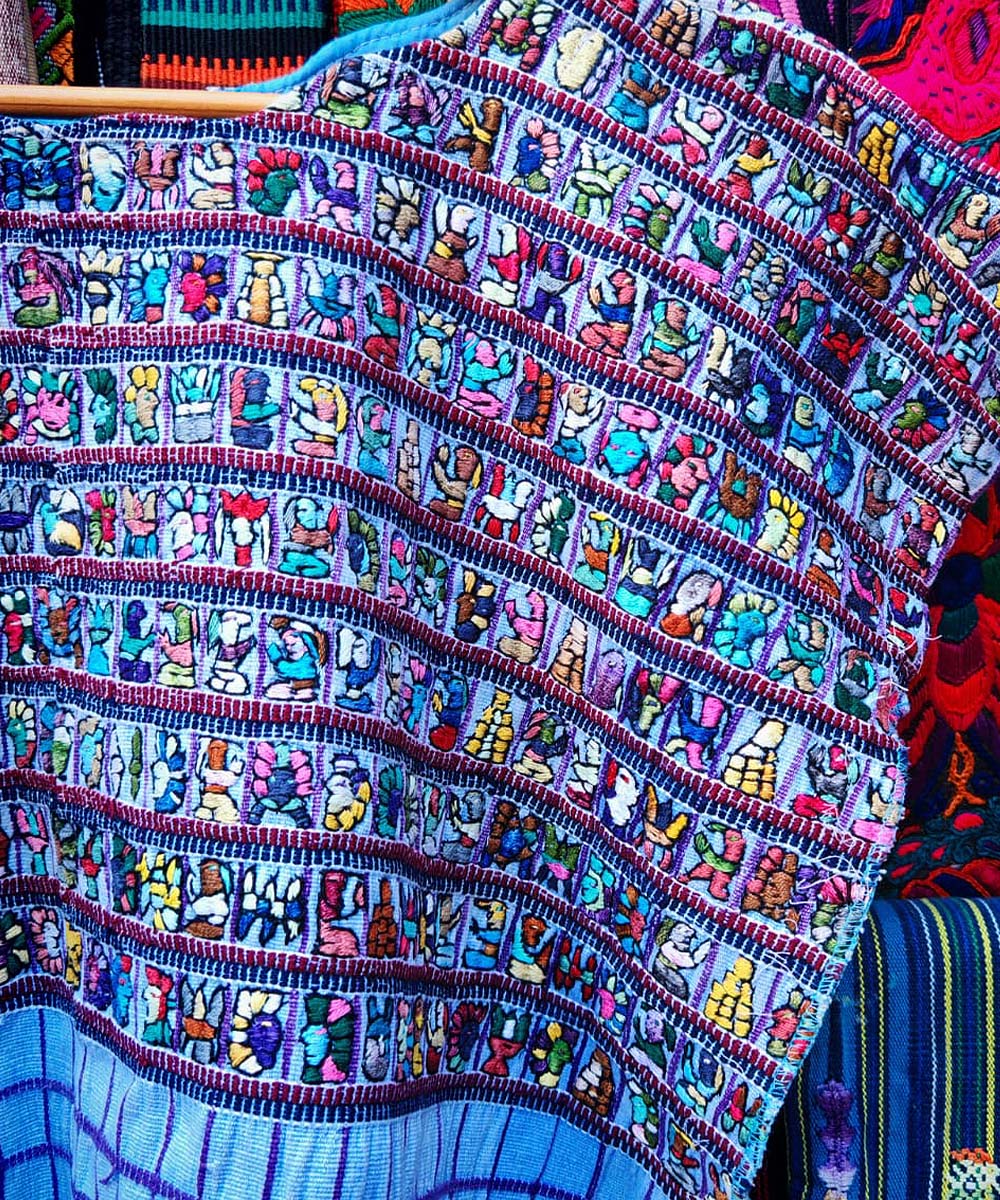 Guatemalan huipil - vintage textile