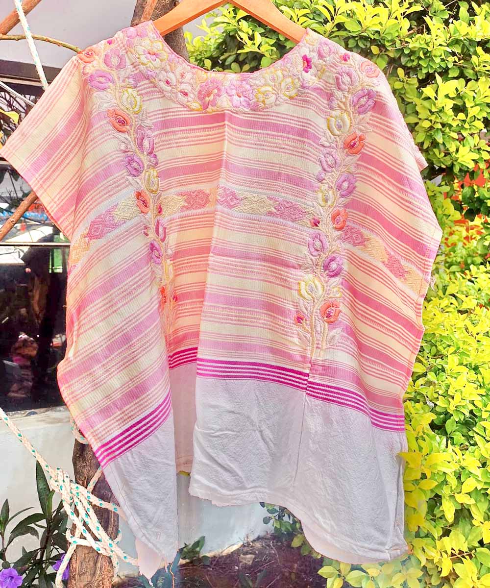 Guatemalan huipil - vintage textiles