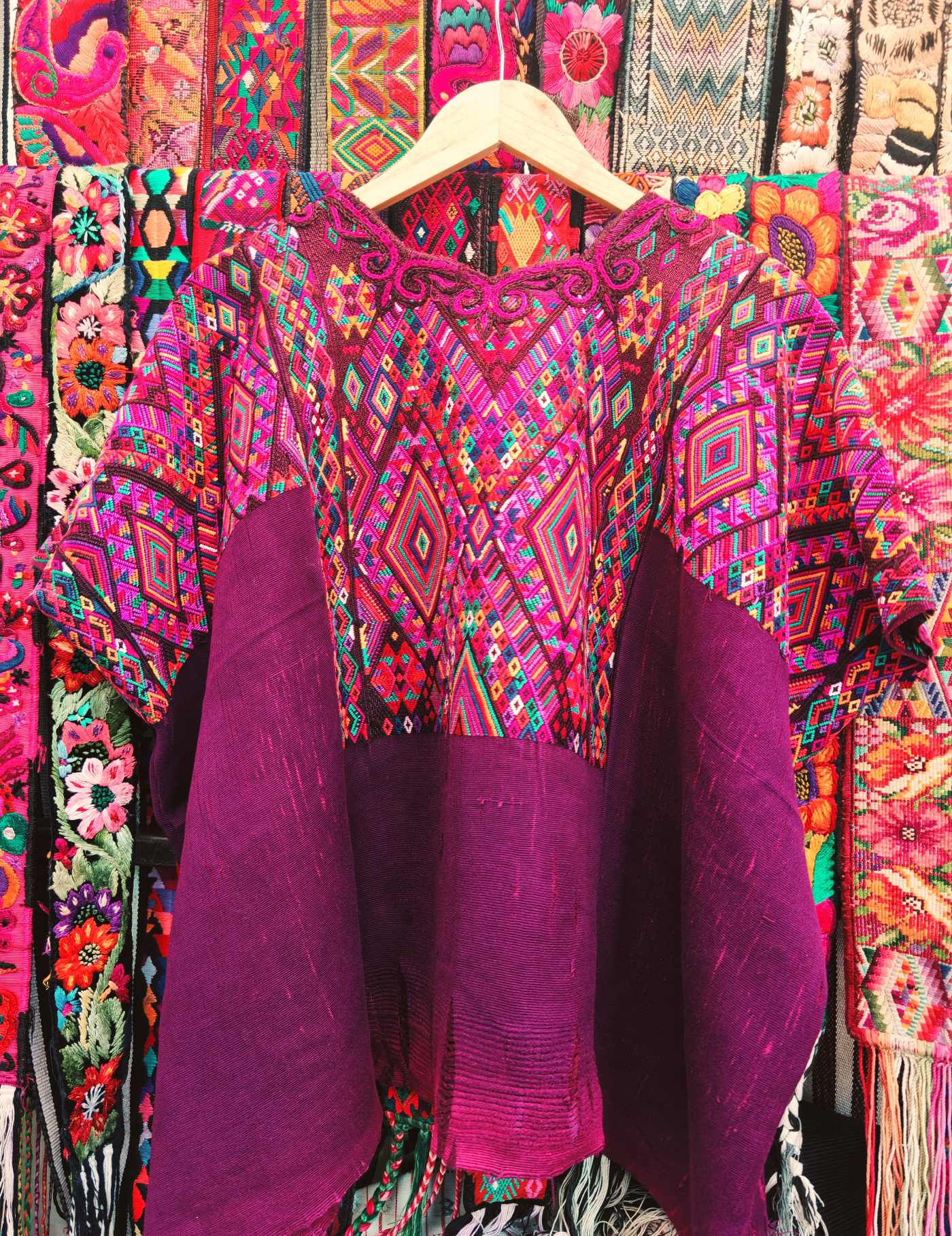 Geometric, purple, Chichicastenango Huipil #7-523