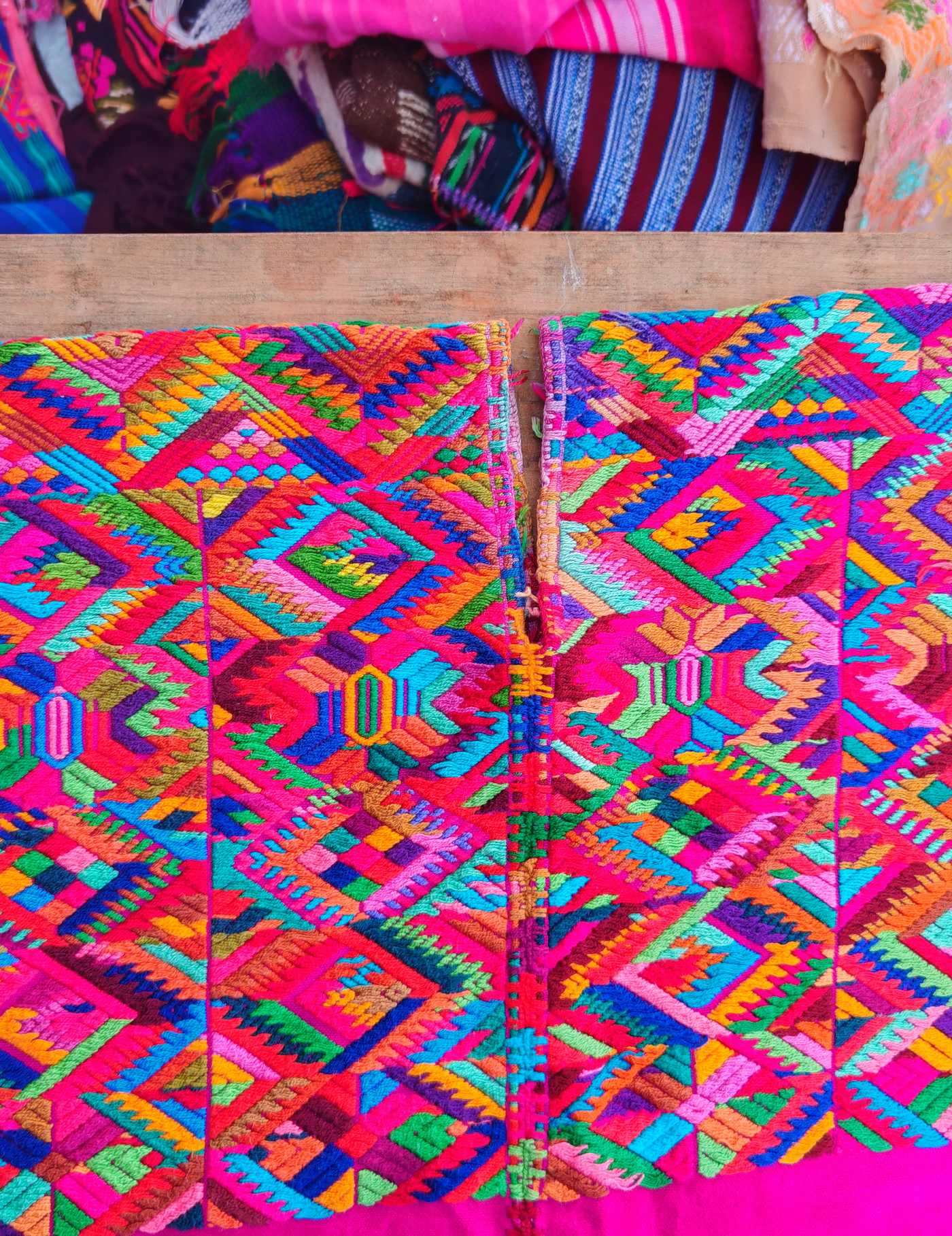 Pink geometric Nahualá Huipil #7-547