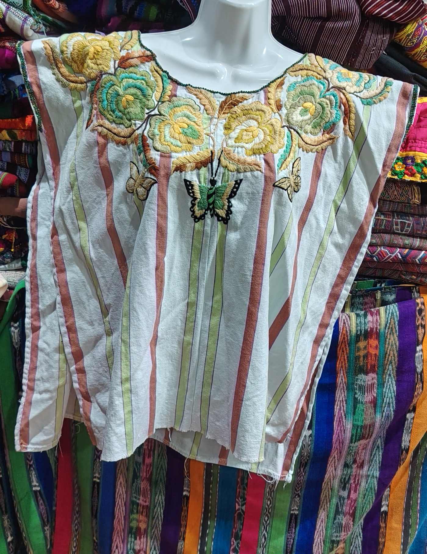 Flowers and Butterflies Santiago Huipil #7-552