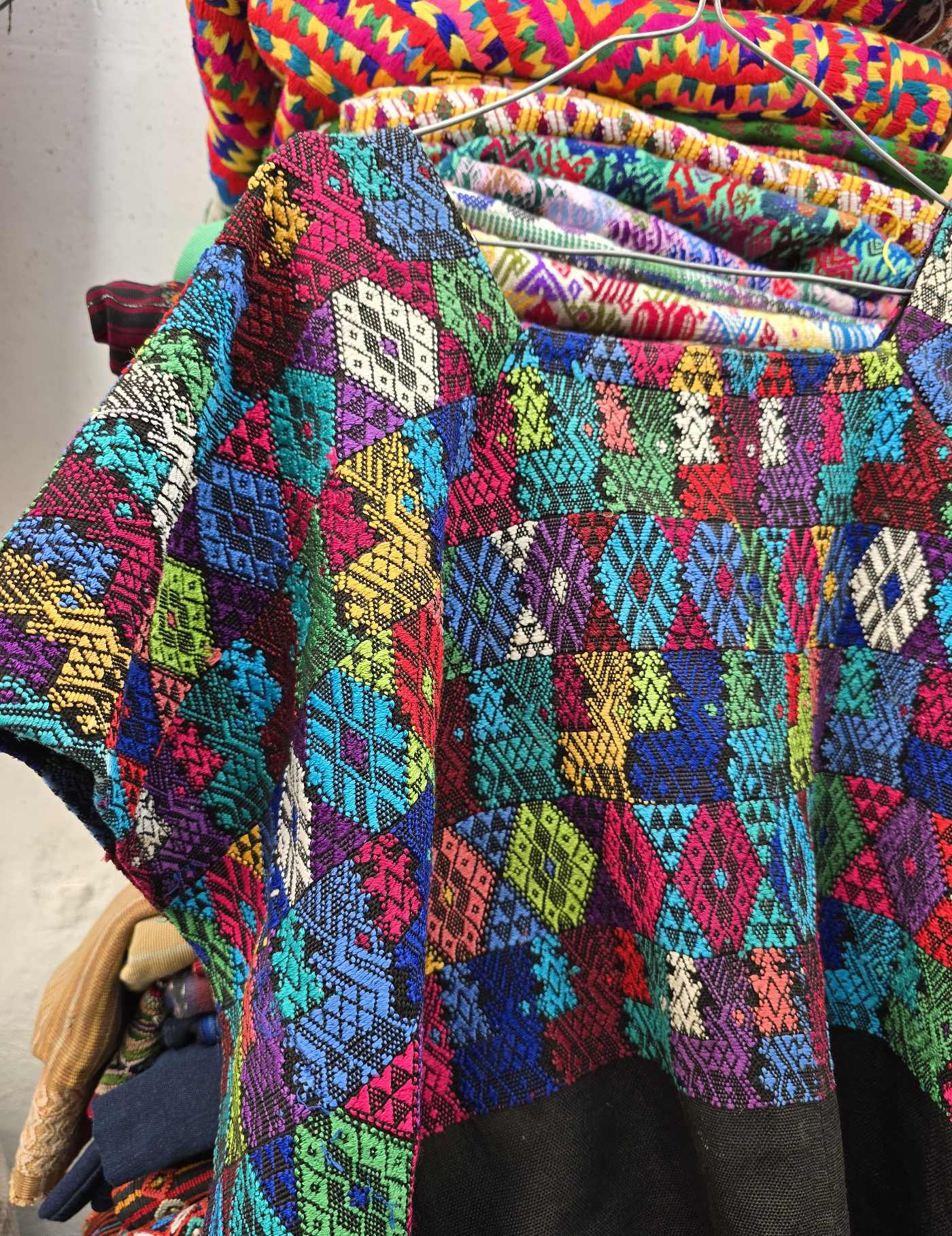 Multicolor Cobán Huipil #8-37