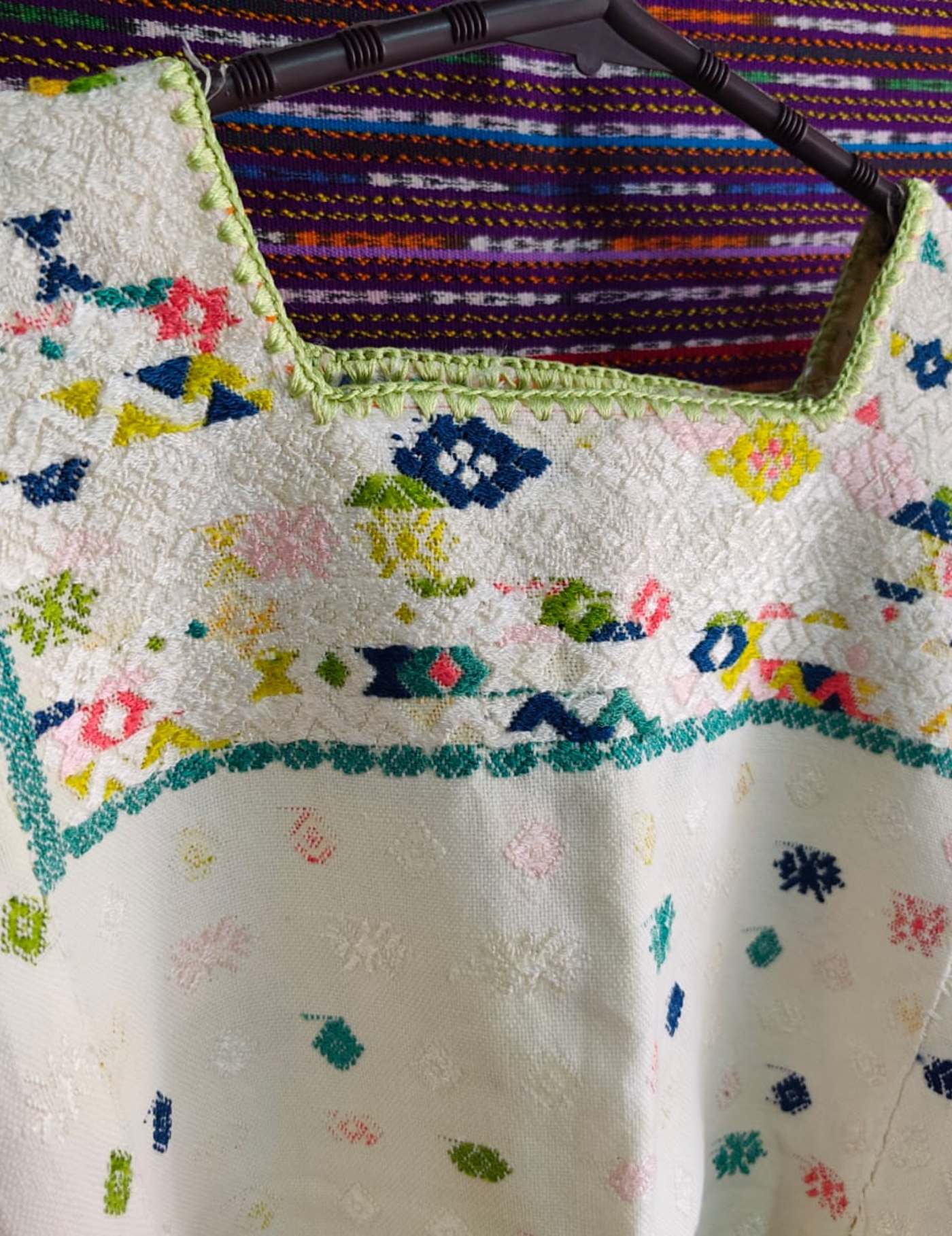 Geometric colors and cream background Cobán Huipil #8-455