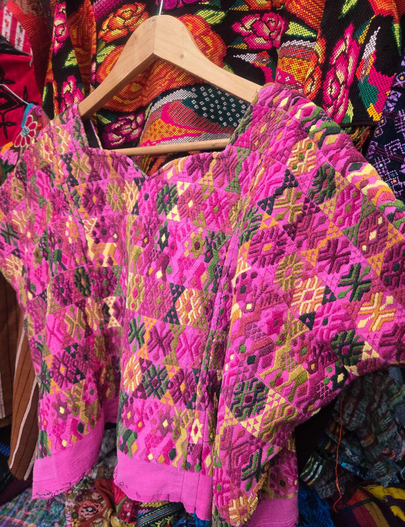 Hot Pink Cobán Huipil #8-519