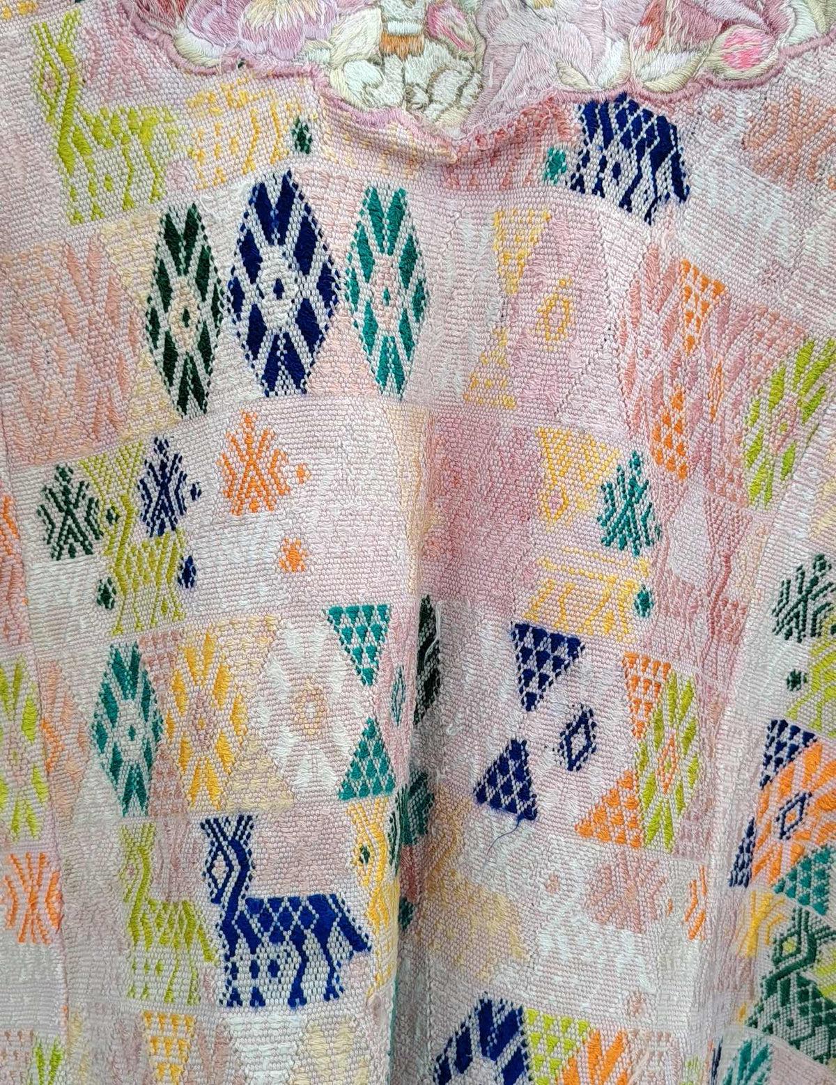 Blush Cobán Huipil #9-386