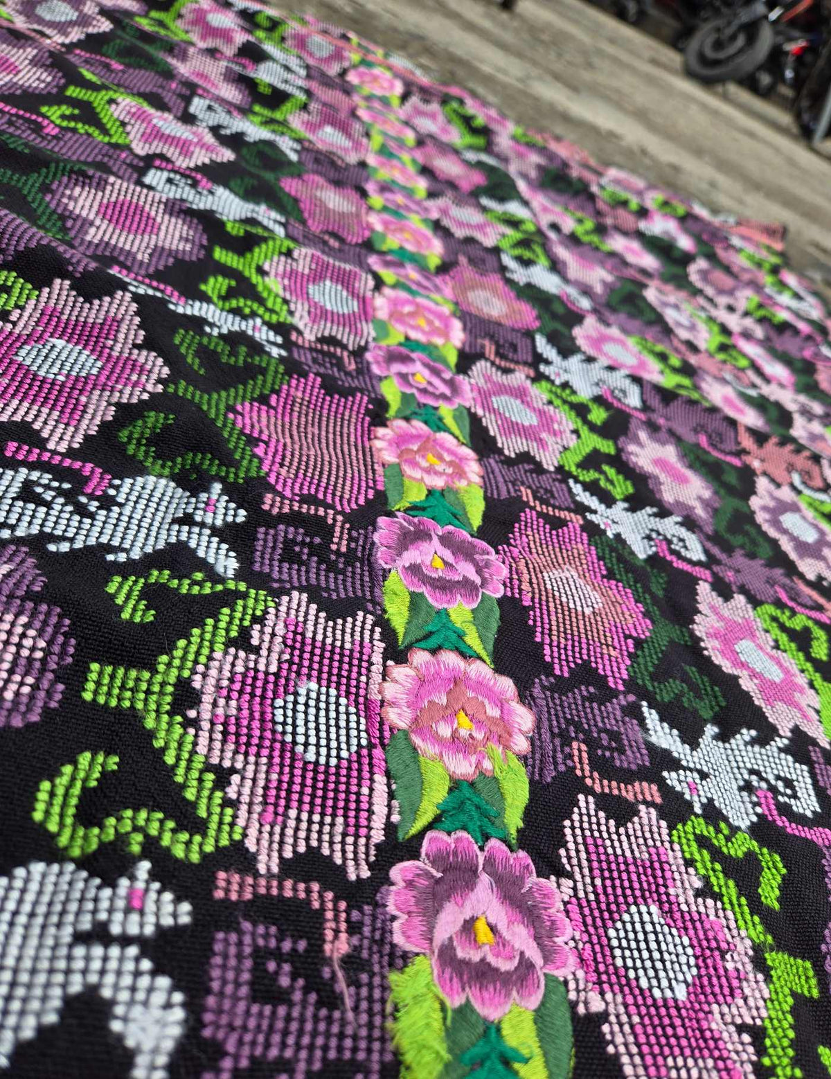 Black and Lilac Zunil Corte #9-449