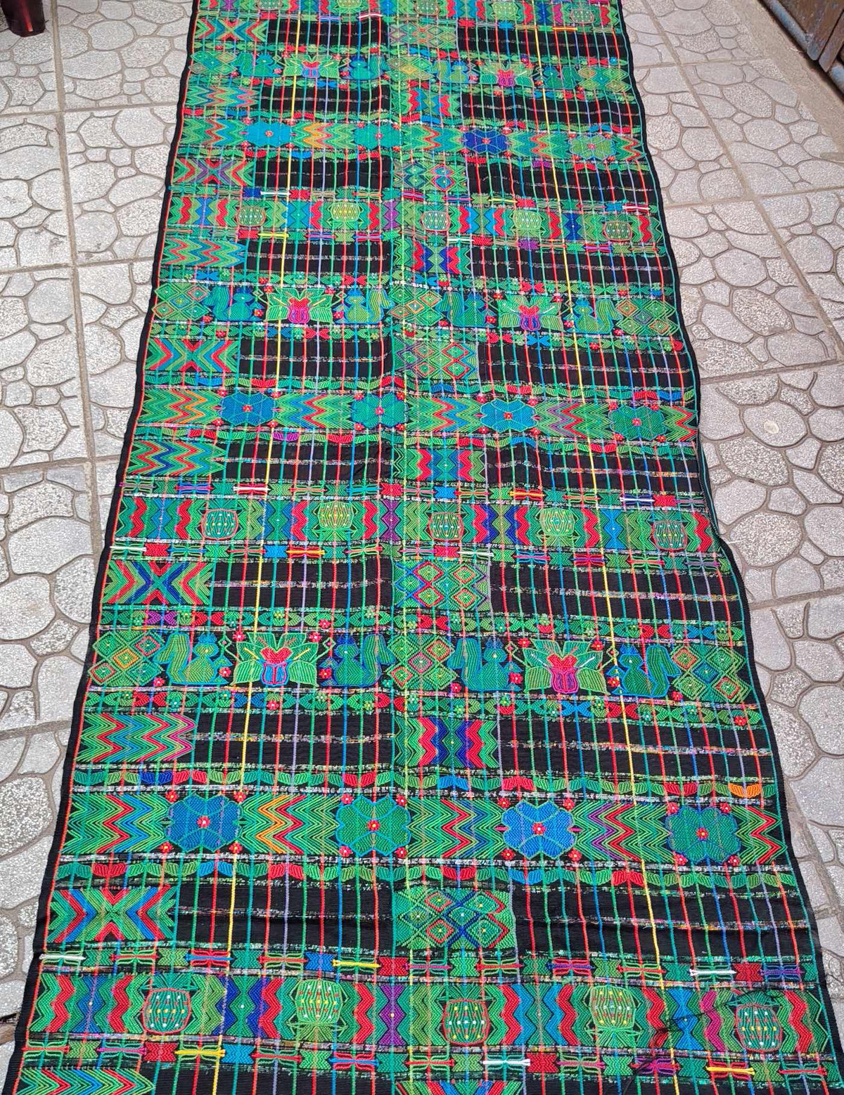 Black with Green Butterflies and squirrels Aguacatán Corte #10-171