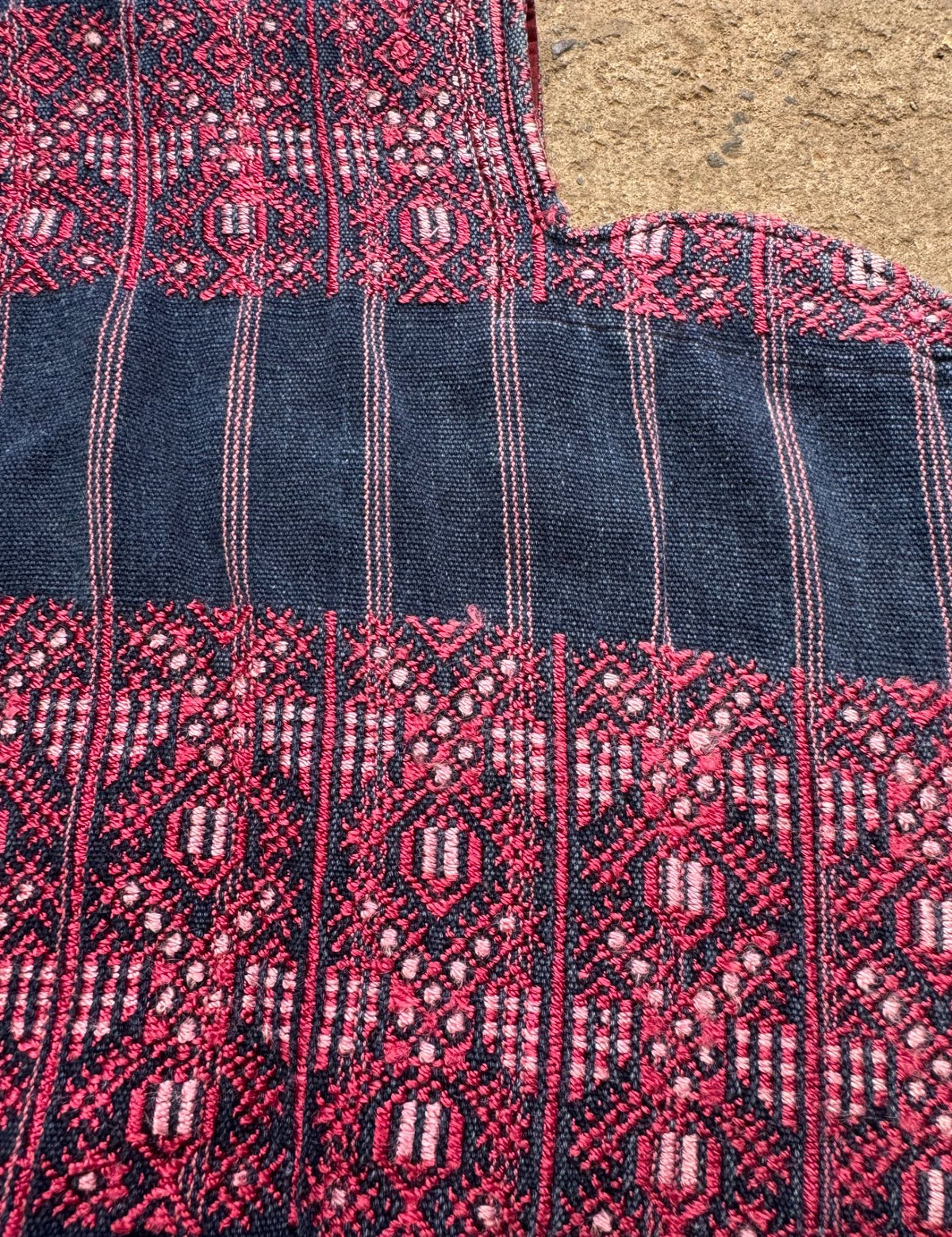 Indigo with double-headed birds Nahualá Huipil #10-369