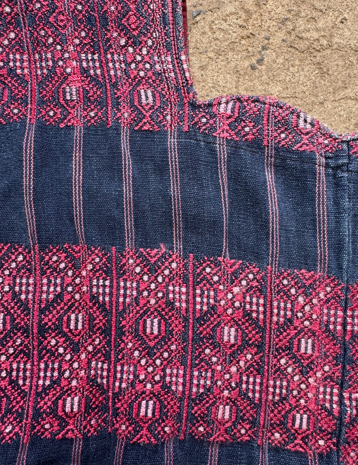 Indigo with double-headed birds Nahualá Huipil #10-369