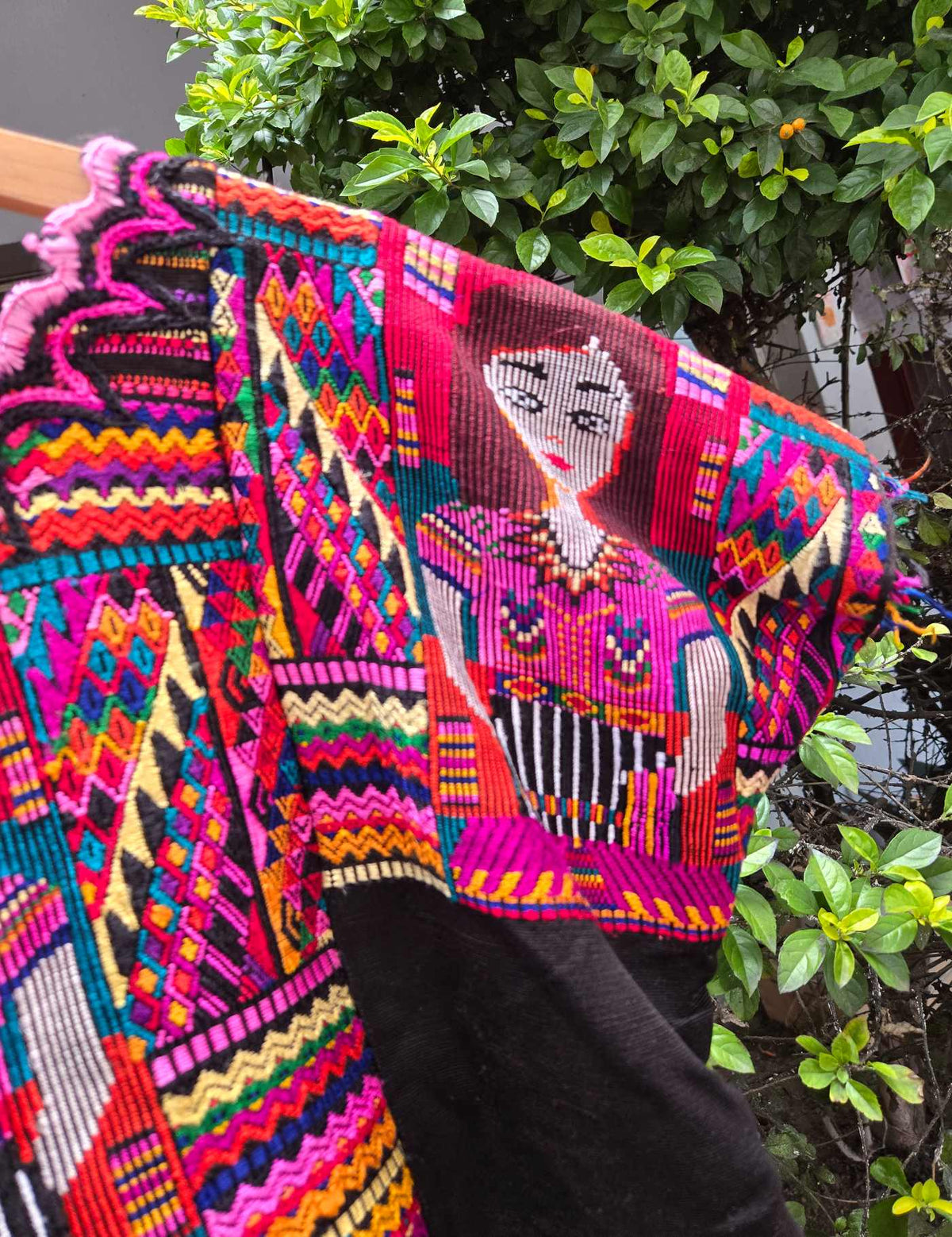 Silk woven Geometrics and women Chichicastenango Huipil #10-414